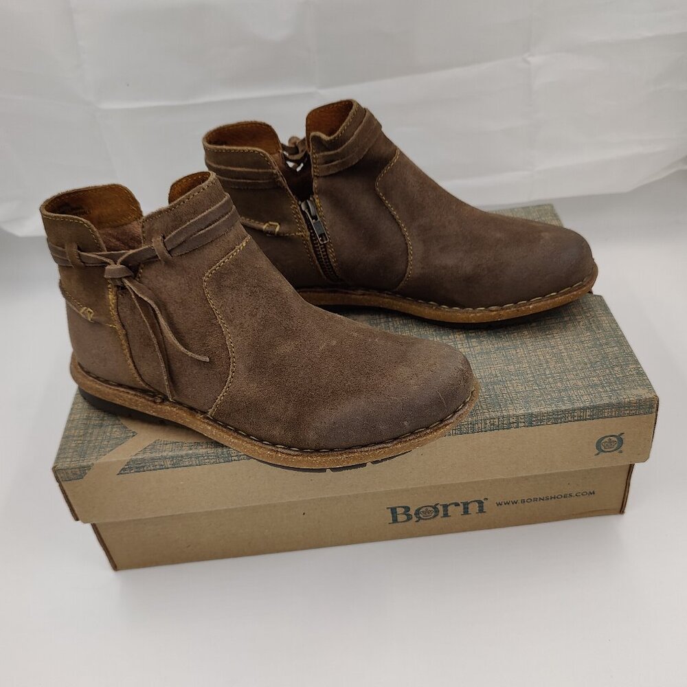 Born Tan Suede Wynter Booties Women's Size 8